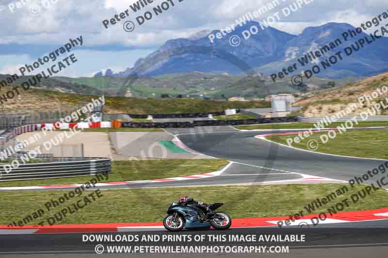cadwell no limits trackday;cadwell park;cadwell park photographs;cadwell trackday photographs;enduro digital images;event digital images;eventdigitalimages;navarra;no limits trackdays;peter wileman photography;racing digital images;trackday digital images;trackday photos
